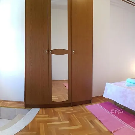 Casa Milos Mugeba