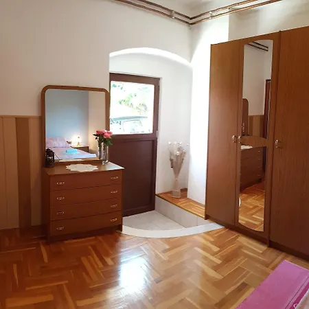 Casa Milos Daire