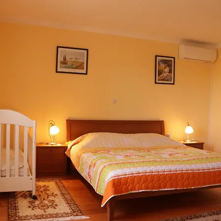 Appartement Milos Mugeba